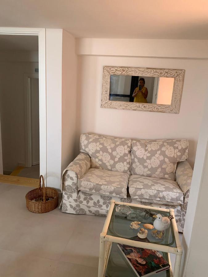 Villasimius Il Patio Sul Porto מראה חיצוני תמונה